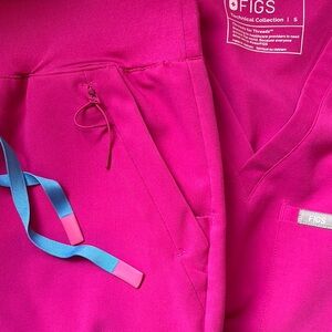 Figs Clara set raspberry sorbet